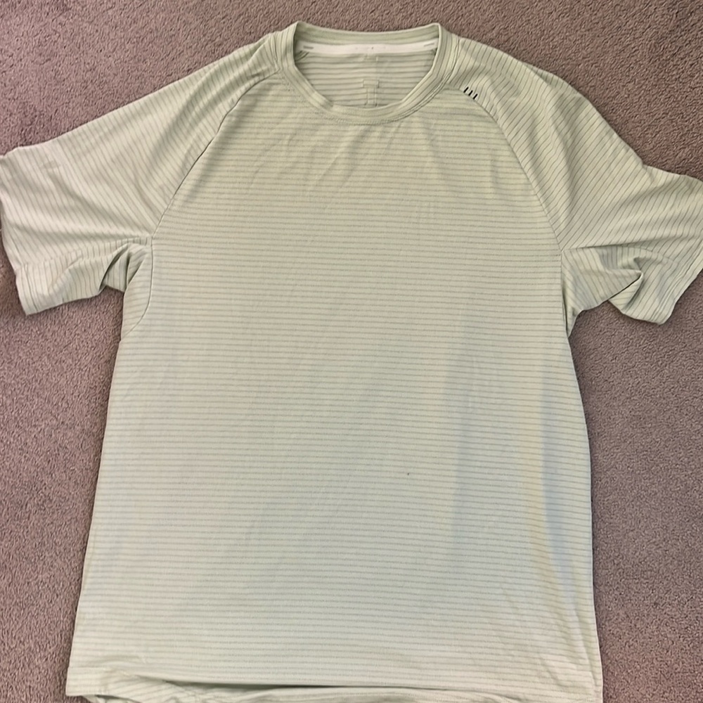 Lululemon top